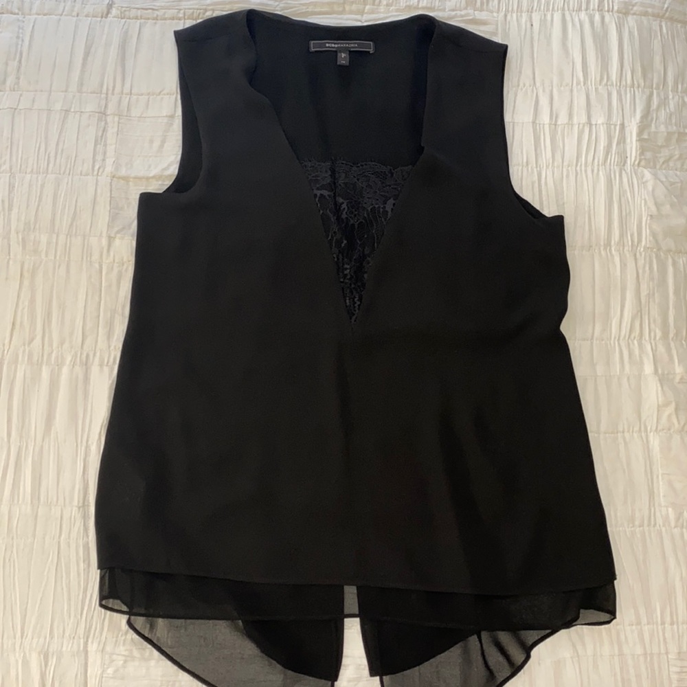 BCBGMAXAZRIA V-neck / lace top
